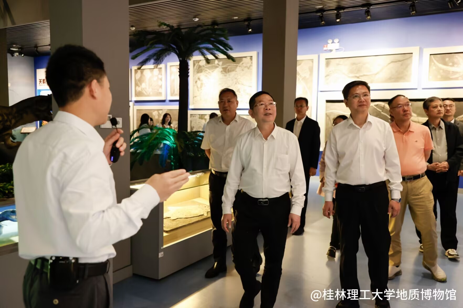 参观现场三